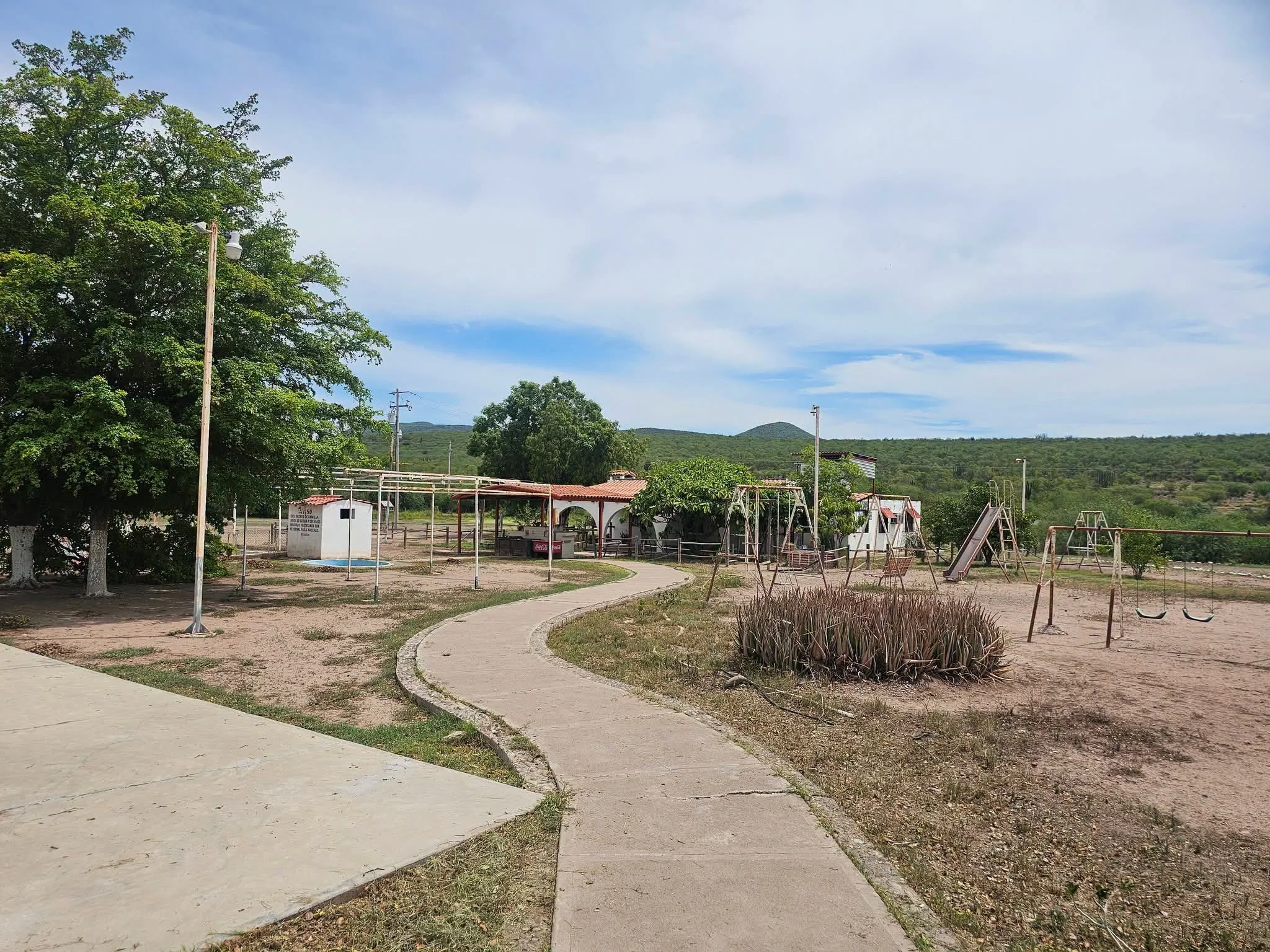 Rancho Esperanza-Hornos